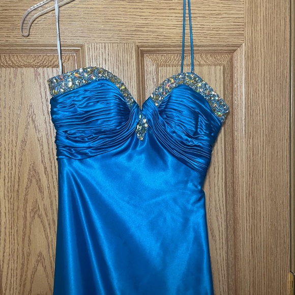 Blue strapless prom dress - Picture 2 of 12